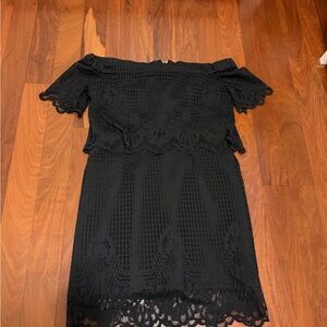 TOPSHOP Elegant Black Lace Off-Shoulder Dress